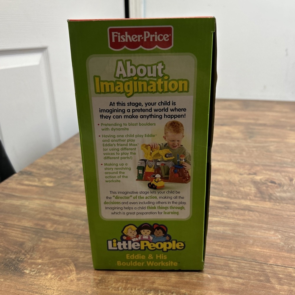 2007 Fisher Price Little People Eddie & His Boulder Worksite New L2345 Works!! - Picture 11 of 13